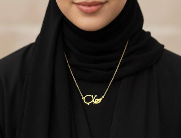 ✨ قلادة باسم رحاب – فضة حرة عيار 925 مطلية بالذهب الخالص ✨